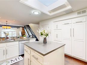 4257 E Ocean Boulevard, Long Beach CA 90803