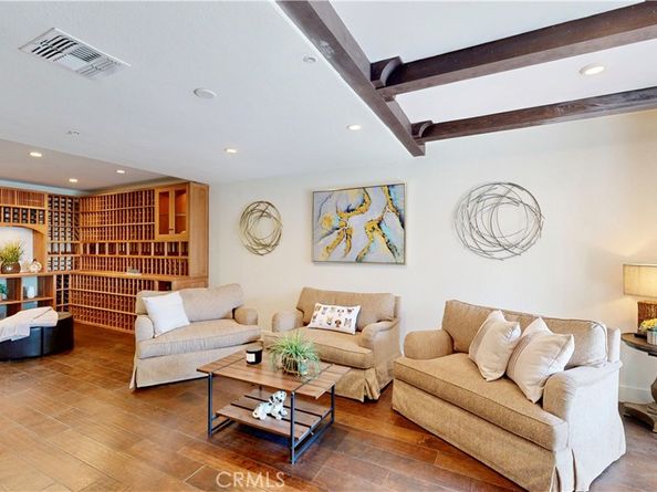 4257 E Ocean Boulevard, Long Beach CA 90803