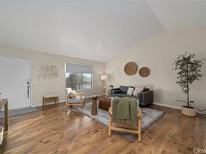 824 N Pasadena Avenue 31, Azusa CA 91702