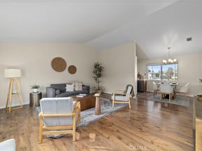 824 N Pasadena Avenue 31, Azusa CA 91702