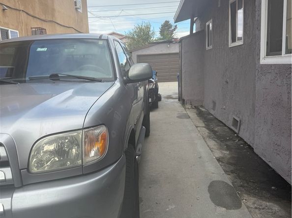 215 E 85th, Los Angeles CA 90003