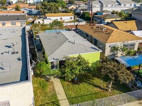 10208 S San Pedro, Los Angeles CA 90003
