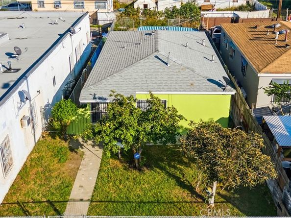10208 S San Pedro, Los Angeles CA 90003
