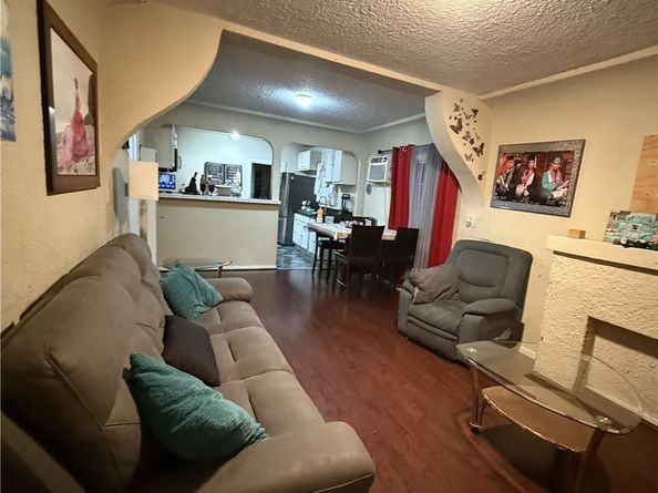 1524 E 75th, Los Angeles CA 90001