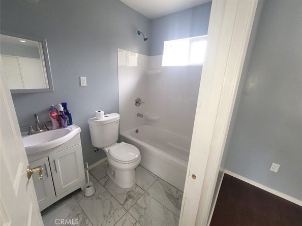 1524 E 75th, Los Angeles CA 90001