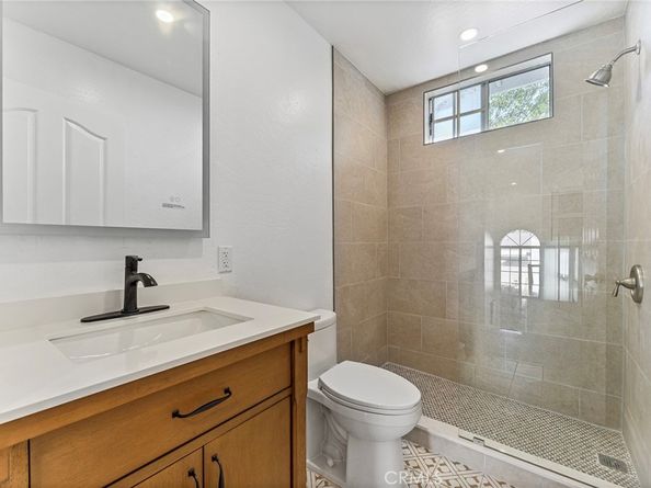 619 N Wilson Avenue B, Pasadena CA 91106