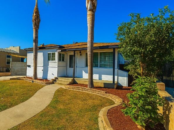 5709 California, Long Beach CA 90805