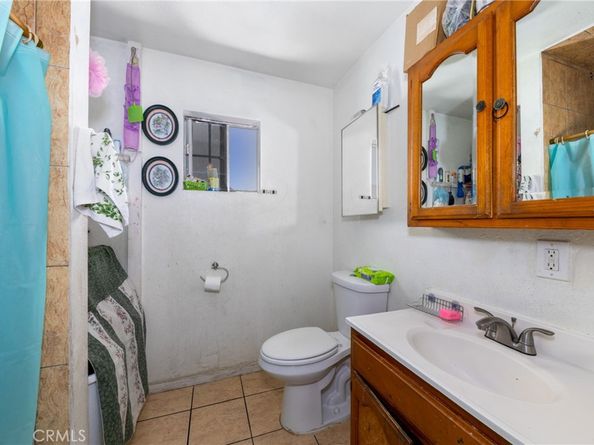 795 E 42nd Place, Los Angeles CA 90011