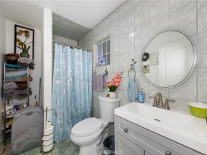 795 E 42nd Place, Los Angeles CA 90011