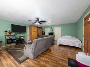 795 E 42nd Place, Los Angeles CA 90011