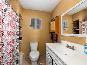 795 E 42nd Place, Los Angeles CA 90011