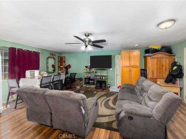 795 E 42nd Place, Los Angeles CA 90011