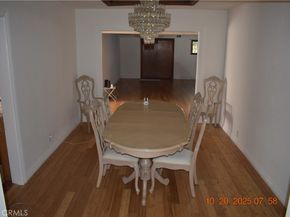 1009 S Rimpau, Los Angeles CA 90019