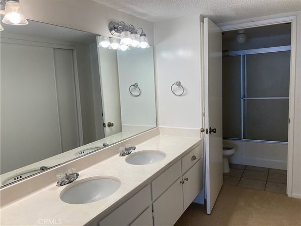 8505 Columbus Avenue 111, North Hills CA 91343