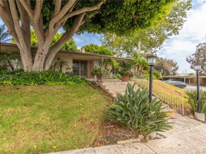 432 Edgehill Lane 26, Oceanside CA 92054