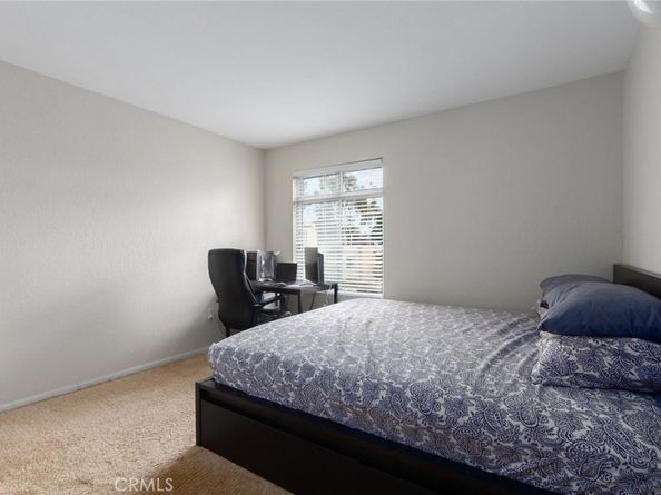 432 Edgehill Lane 26, Oceanside CA 92054