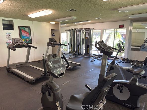 432 Edgehill Lane 26, Oceanside CA 92054