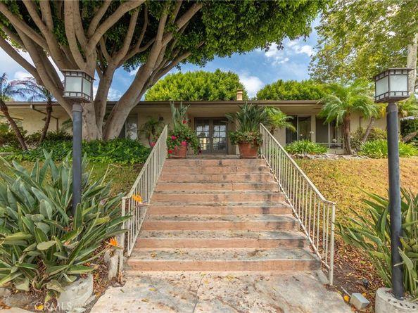 432 Edgehill Lane 26, Oceanside CA 92054