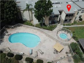 432 Edgehill Lane 26, Oceanside CA 92054