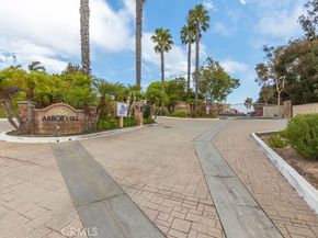 432 Edgehill Lane 26, Oceanside CA 92054