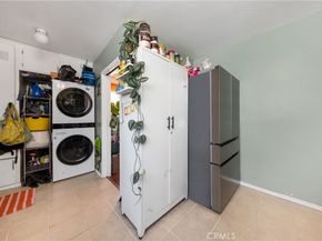 5154 W 20th Street, Los Angeles CA 90016