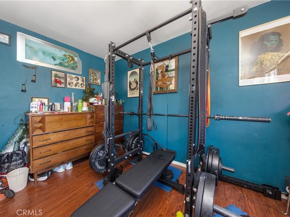 5154 W 20th Street, Los Angeles CA 90016