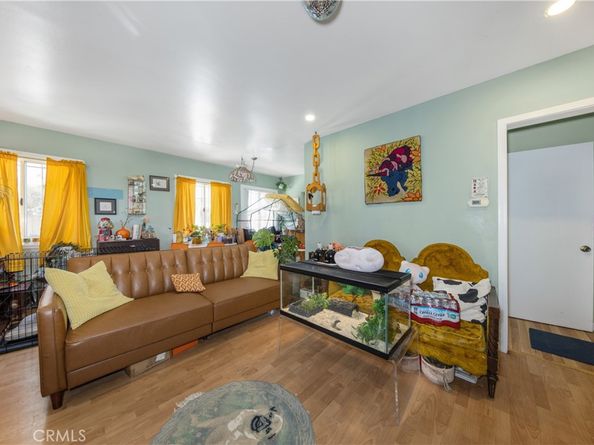 5154 W 20th Street, Los Angeles CA 90016