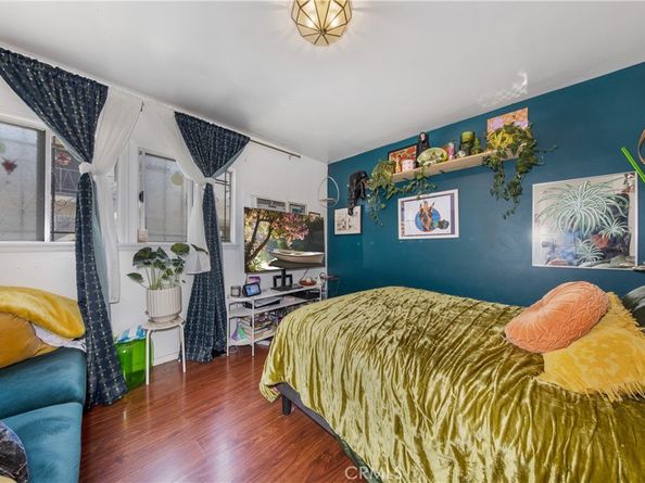 5154 W 20th Street, Los Angeles CA 90016