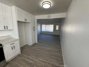 527 Cedar Avenue 2C, Long Beach CA 90802