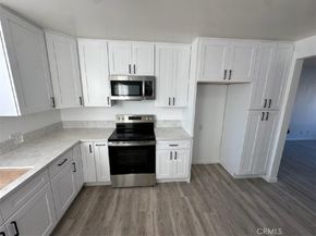 527 Cedar Avenue 2C, Long Beach CA 90802