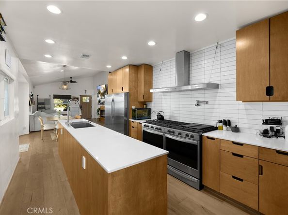 506 E 11th, Upland CA 91786