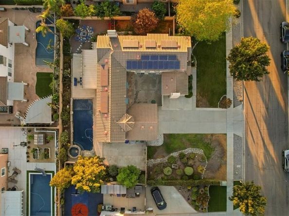738 Livingston Court, Claremont CA 91711