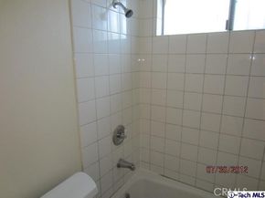 3030 Valle Vista 1, Los Angeles CA 90065