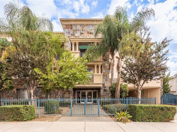 208 N Lincoln 309, Monterey Park CA 91755