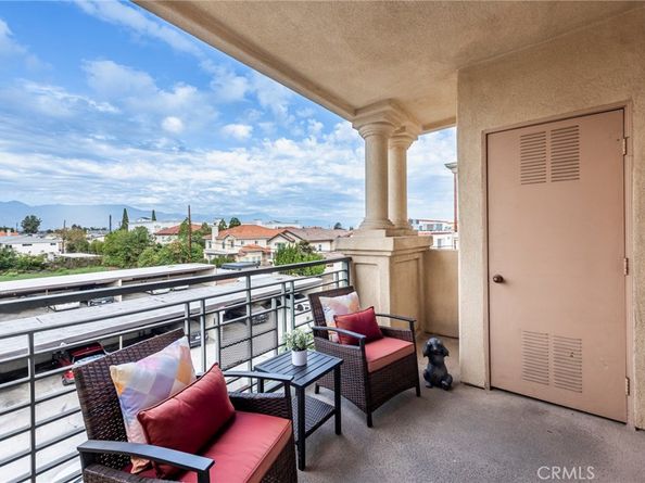 208 N Lincoln 309, Monterey Park CA 91755