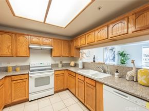 208 N Lincoln 309, Monterey Park CA 91755