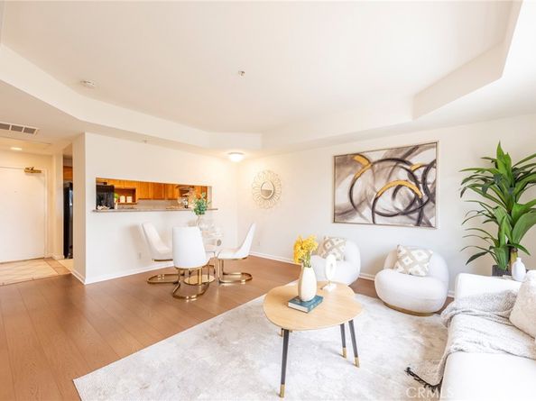 208 N Lincoln 309, Monterey Park CA 91755