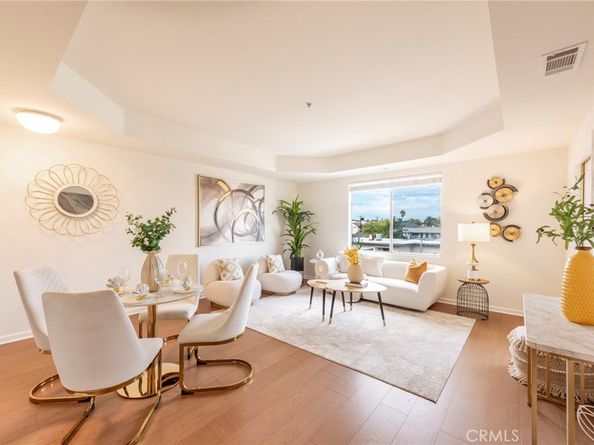 208 N Lincoln 309, Monterey Park CA 91755