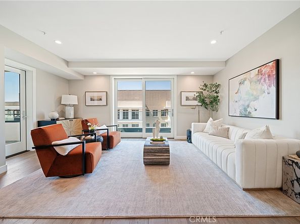 39 S Los Robles Avenue 6010, Pasadena CA 91101