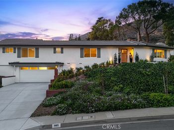 1985 Highland Oaks Drive