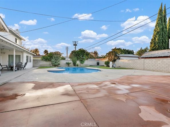 1675 W Mells Lane, Anaheim CA 92802