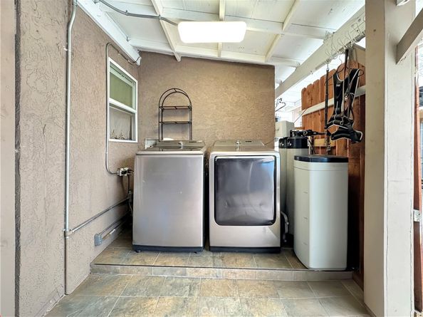 6266 Western, Whittier CA 90601