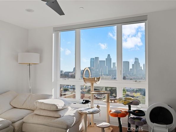 1056 N Joels, Los Angeles CA 90012