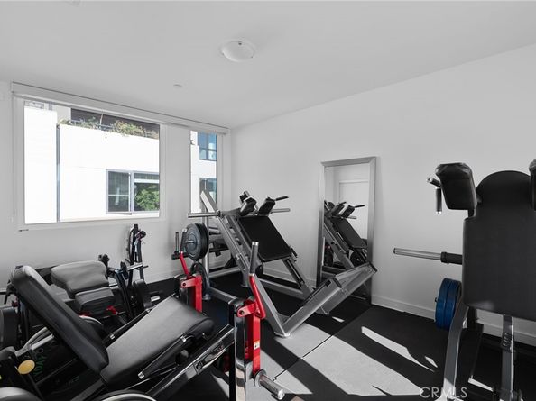 1056 N Joels, Los Angeles CA 90012