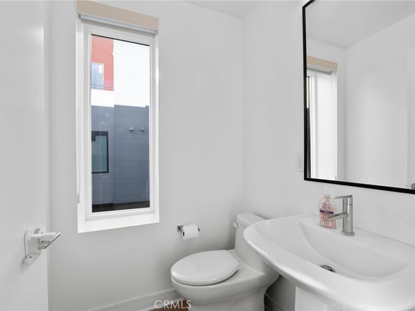 1056 N Joels, Los Angeles CA 90012