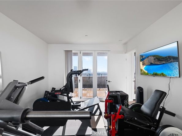 1056 N Joels, Los Angeles CA 90012