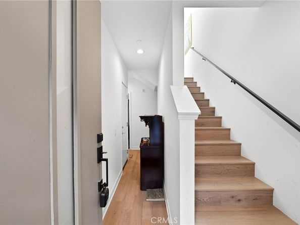 1056 N Joels, Los Angeles CA 90012