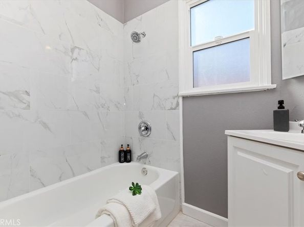 1905 W 115th, Los Angeles CA 90047