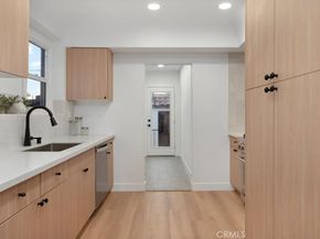 3905 Roxton Avenue, Los Angeles CA 90008