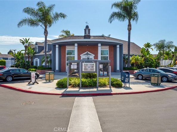 2408 Saratoga Way, Costa Mesa CA 92626